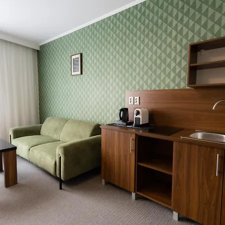 V Centre Mesta Appartement Levice